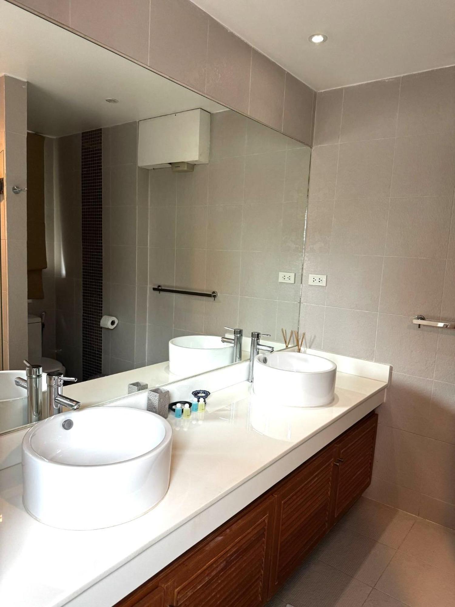 Villa Cheloni 2 Bedrooms Kamala Beach Exterior photo