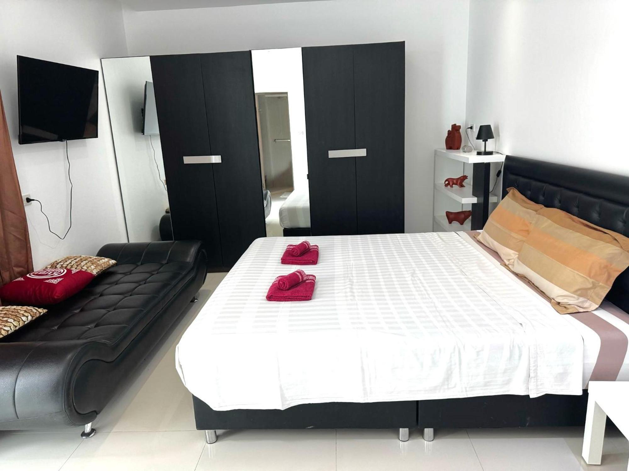 Villa Cheloni 2 Bedrooms Kamala Beach Exterior photo
