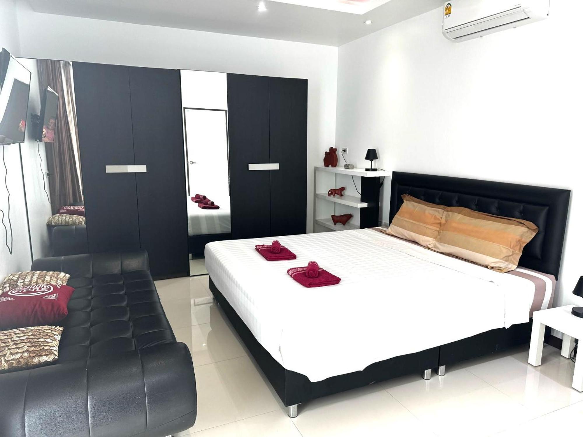 Villa Cheloni 2 Bedrooms Kamala Beach Exterior photo