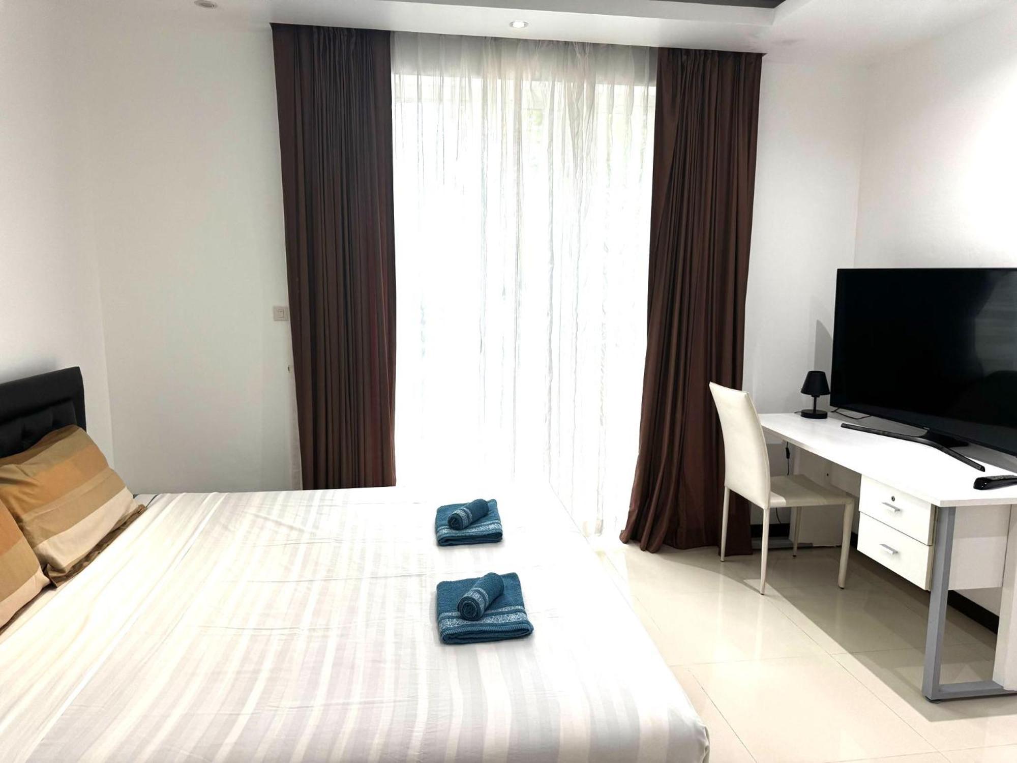 Villa Cheloni 2 Bedrooms Kamala Beach Exterior photo