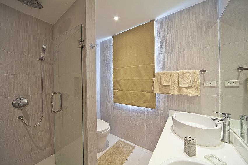 Villa Cheloni 2 Bedrooms Kamala Beach Exterior photo